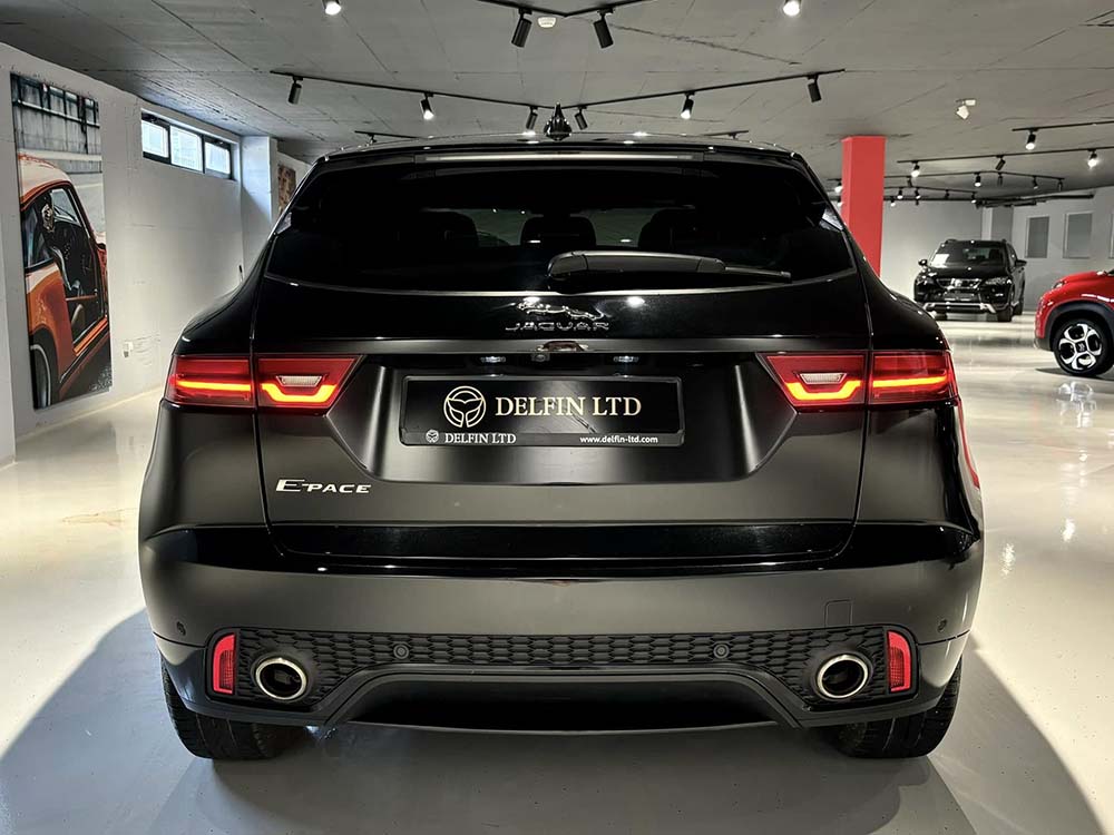 Jaguar E - Pace