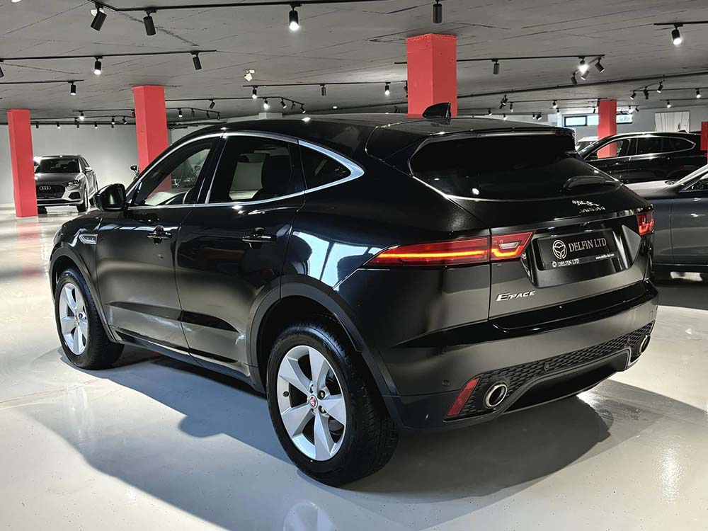 Jaguar E - Pace