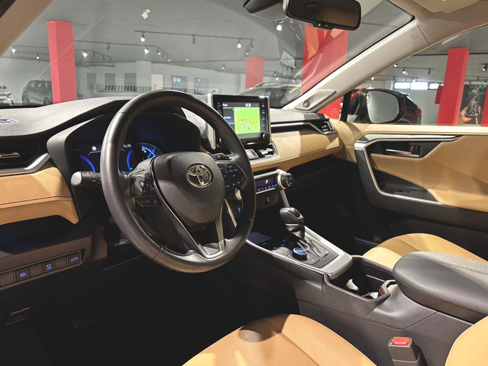 Toyota RAV 4 - 2.5 Hybrid 4x4