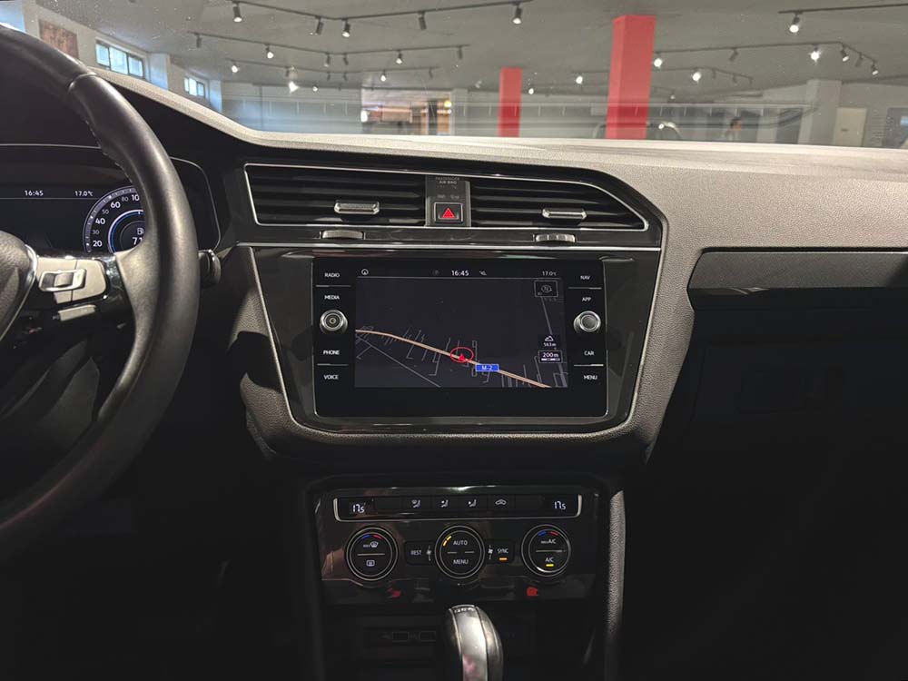Volkswagen Tiguan - 2.0 TDI - Panoramë
