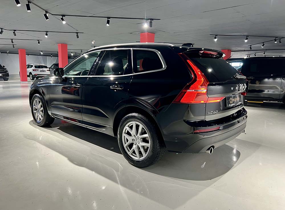 Volvo XC60 B4 D AWD Momentum