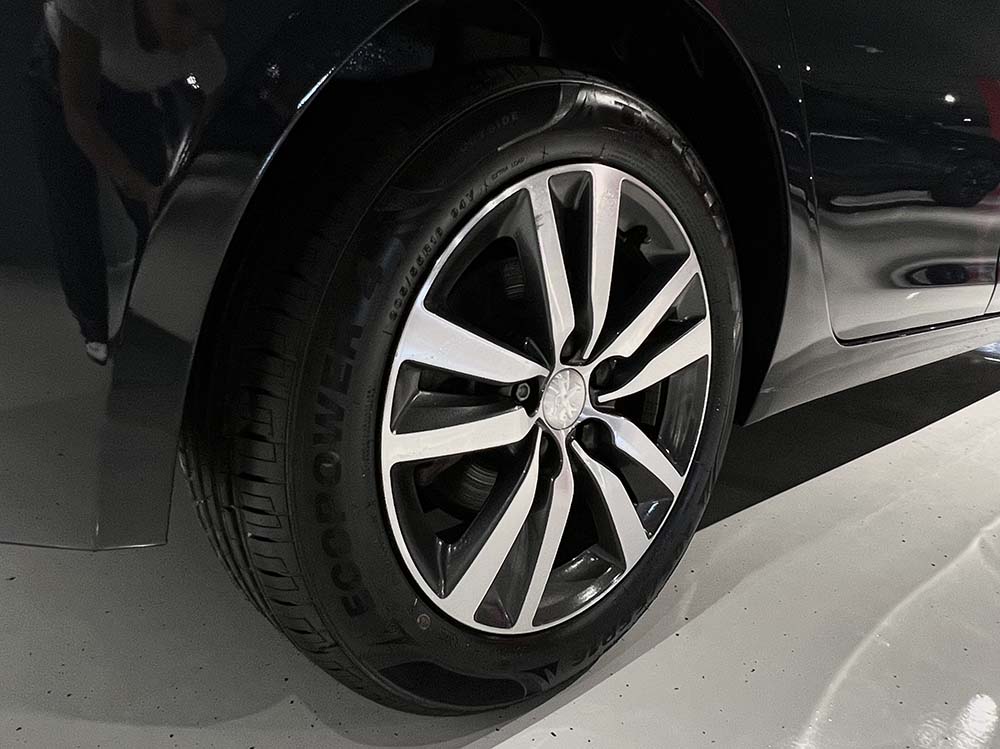 Peugeot 308 1.5 Hdi EAT8