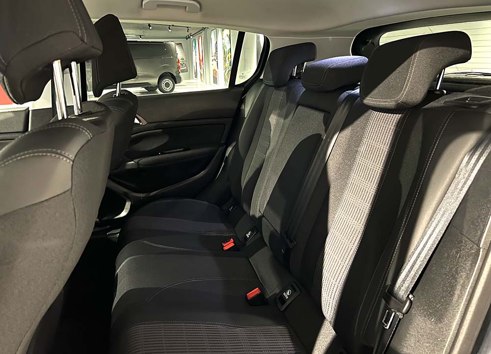 Peugeot 308 1.5 Hdi EAT8
