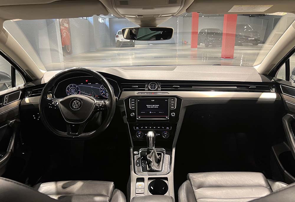 Volkswagen Passat - 2.0 TDI - High Line