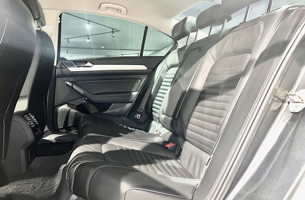 Volkswagen Passat - 2.0 TDI - High Line