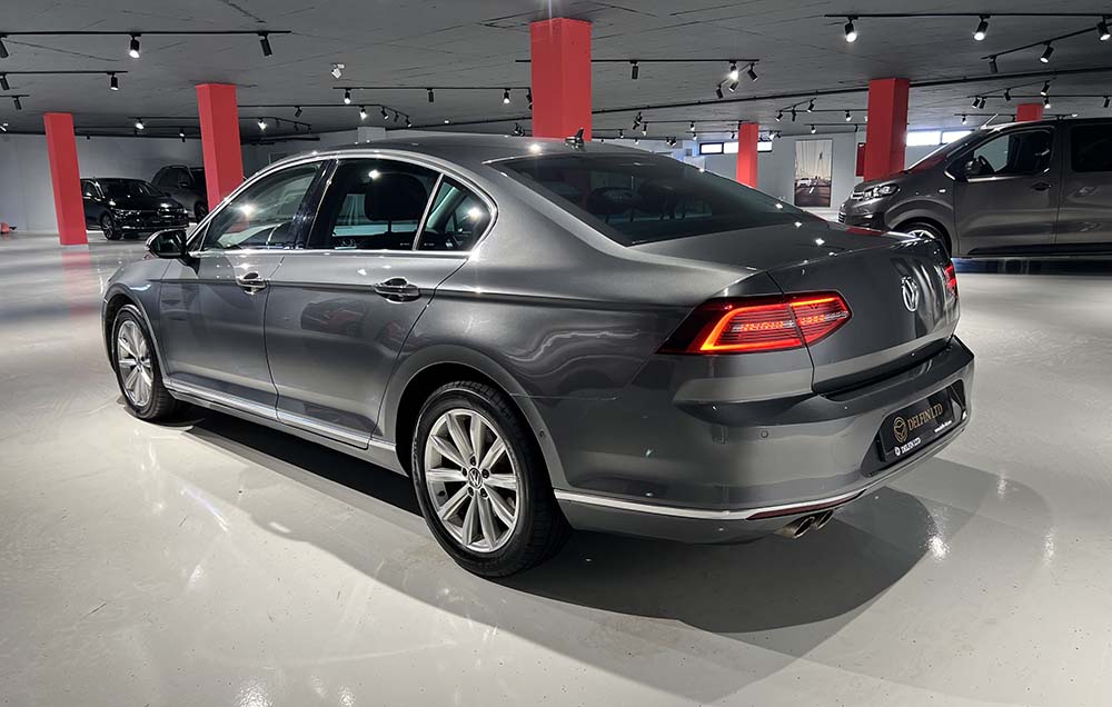 Volkswagen Passat - 2.0 TDI - High Line