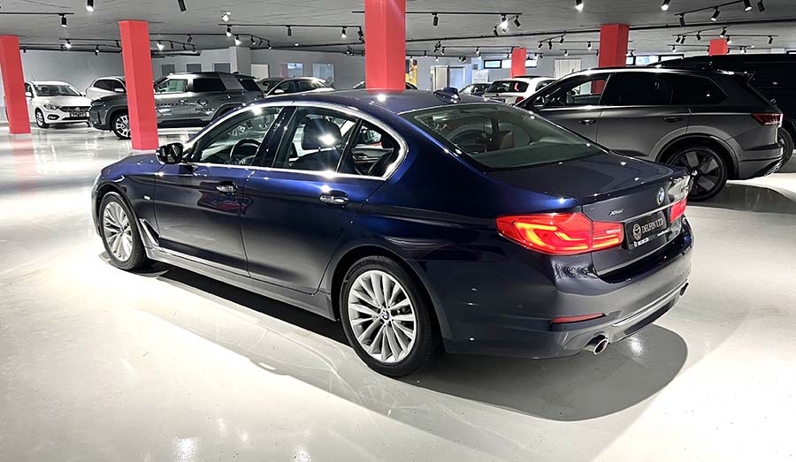 BMW 520d xDrive Luxury Line