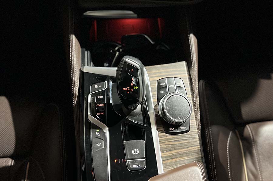 BMW 520d xDrive - SportLine