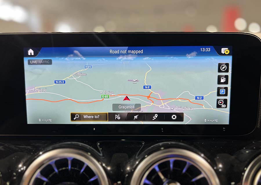 Mercedes-Benz GLA - 200d 150 KF