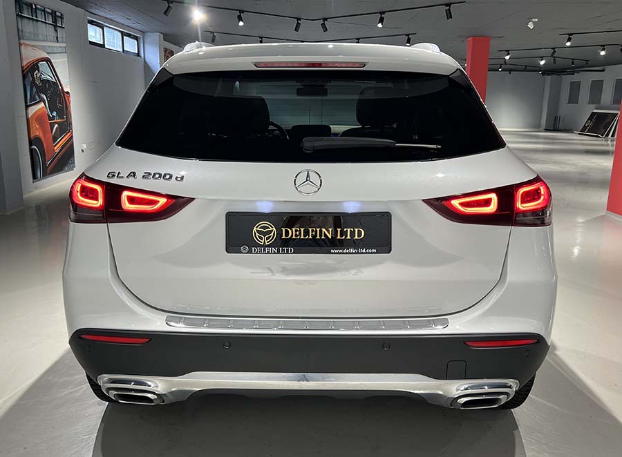 Mercedes-Benz GLA - 200d 150 KF