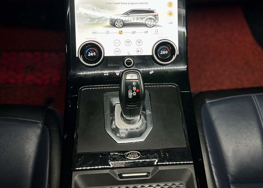 Land Rover Evoque R-Dynamic SE