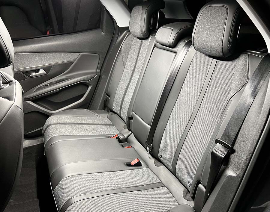 Peugeot 3008 BlueHDi 130 Allure Bussiness
