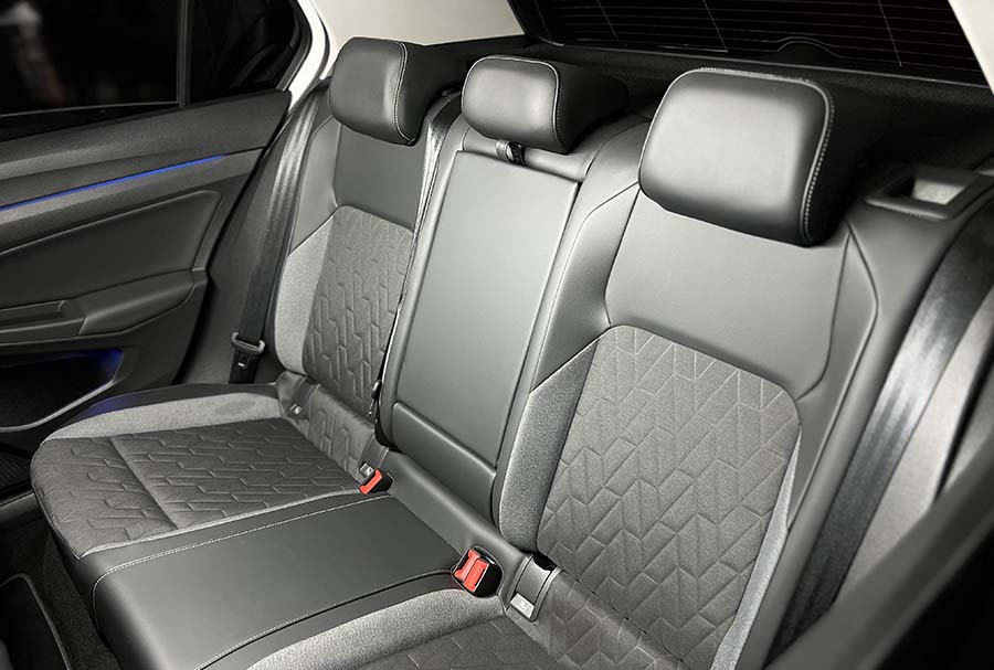 Volkswagen Golf 8 - 2.0 TDI SCR DSG Goal