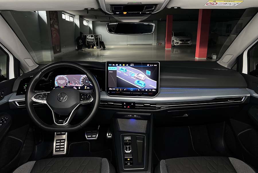 Volkswagen Golf 8 - 2.0 TDI SCR DSG Goal