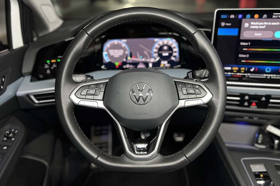 Volkswagen Golf 8 - 2.0 TDI SCR DSG Goal