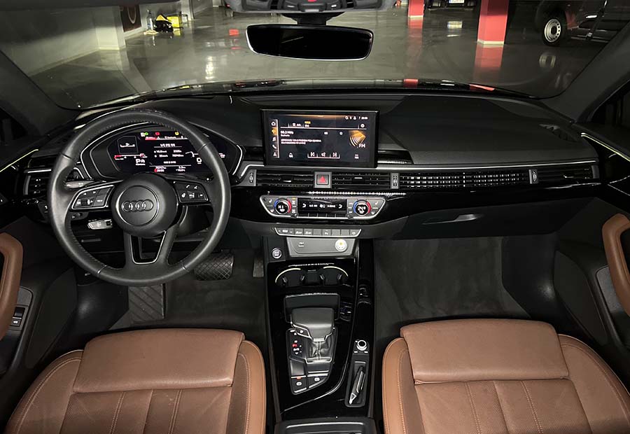 Audi A4 - TDI S-Tronic S-line