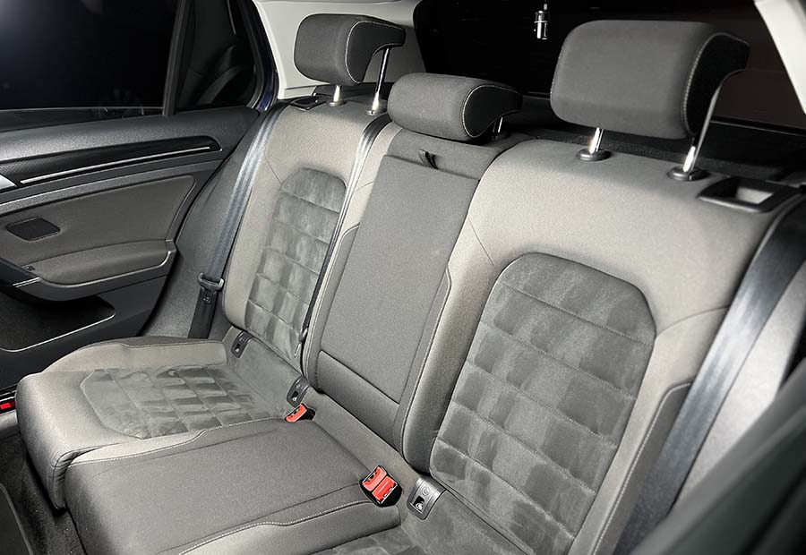 Volkswagen Golf 7 - 2.0 TDI DSG Highline