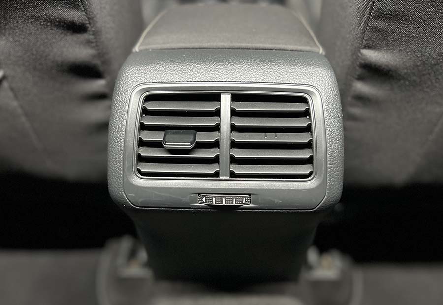 Volkswagen Golf 7 - 2.0 TDI DSG Highline