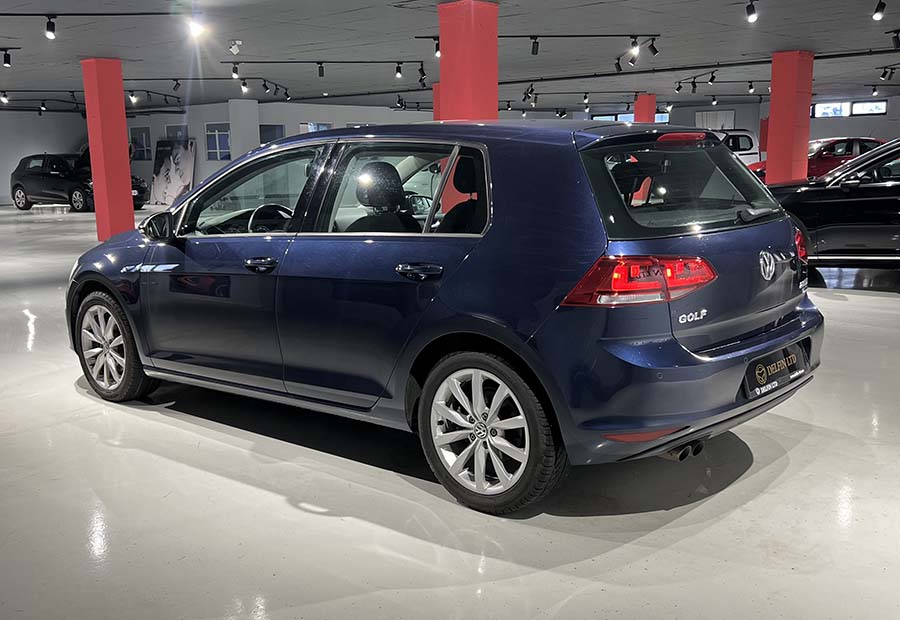 Volkswagen Golf 7 - 2.0 TDI DSG Highline