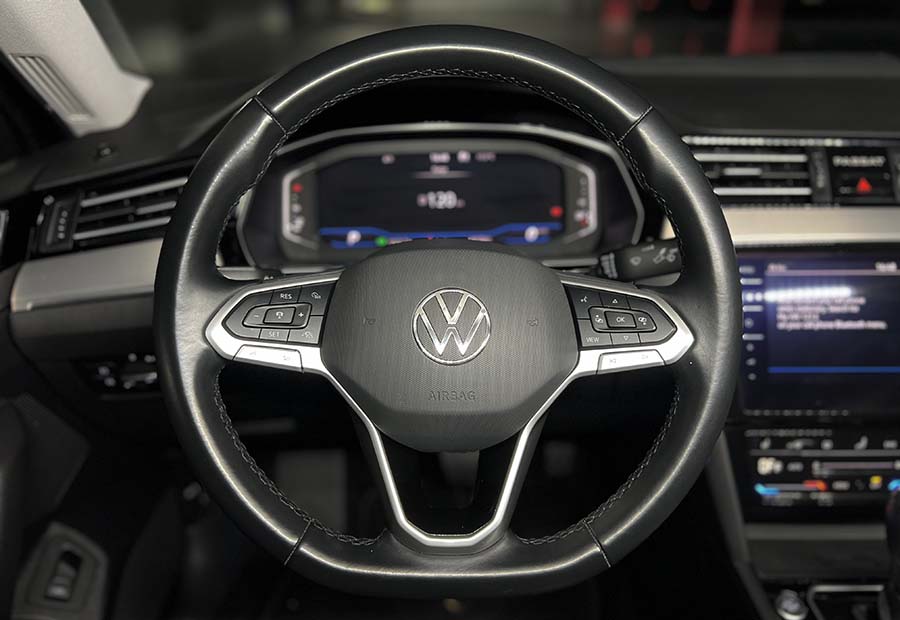 Volkswagen Passat - 2.0 TDI DSG Business