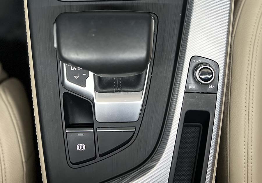 Audi A4 - TDI S-tronic