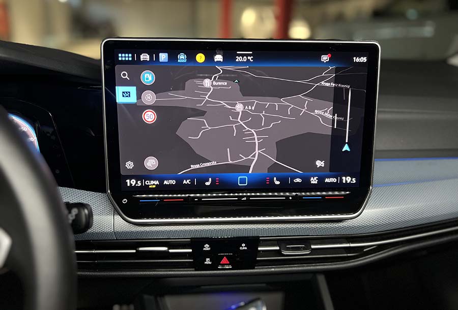 Volkswagen Golf 8 - 2.0 TDI SCR DSG Goal