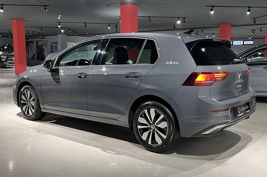 Volkswagen Golf 8 - 2.0 TDI-SCR DSG Goal