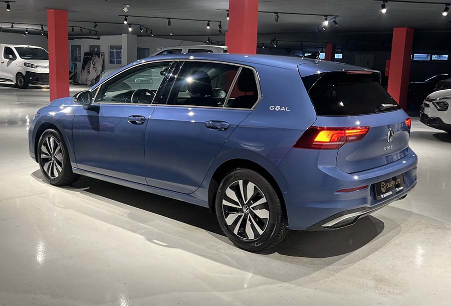 Volkswagen Golf 8 - 2.0 TDI SCR DSG Goal