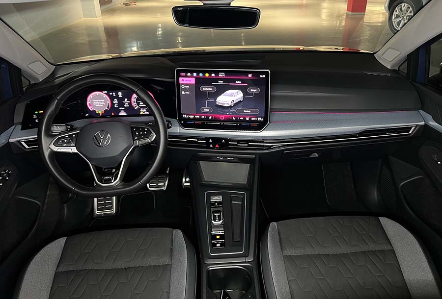 Volkswagen Golf 8 - 2.0 TDI SCR DSG Goal