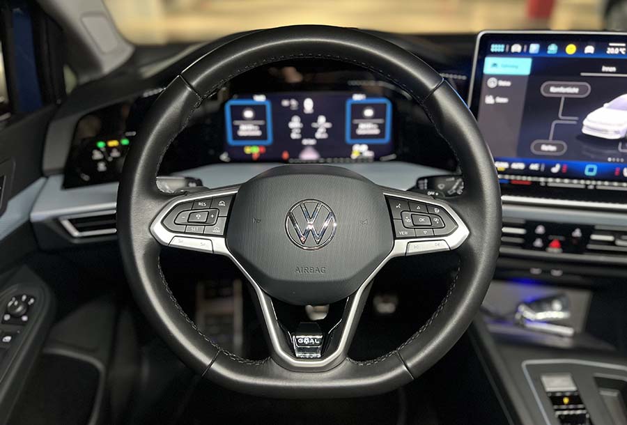 Volkswagen Golf 8 - 2.0 TDI SCR DSG Goal