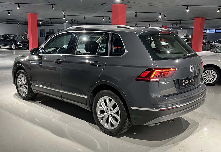 Volkswagen Tiguan - 2.0 TDI DSG Highline