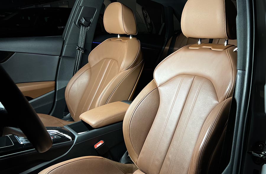 Audi A4 TDI S-tronic S-line