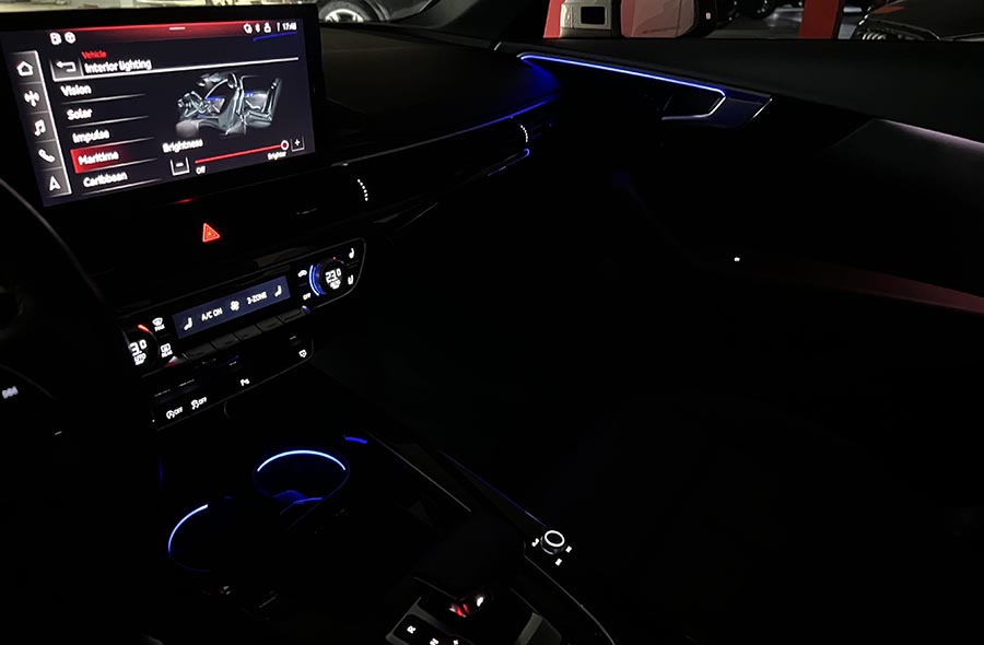 Audi A4 TDI S-tronic S-line