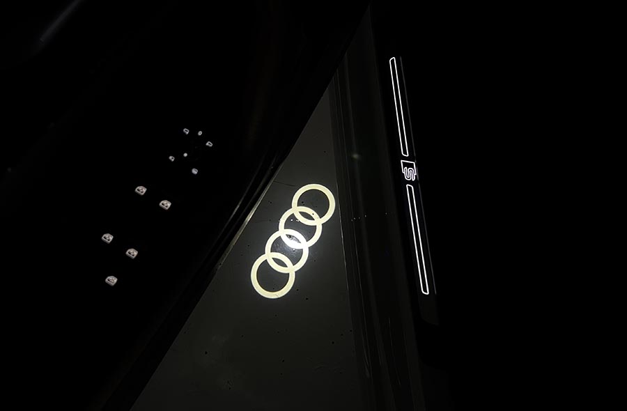 Audi A4 TDI S-tronic S-line