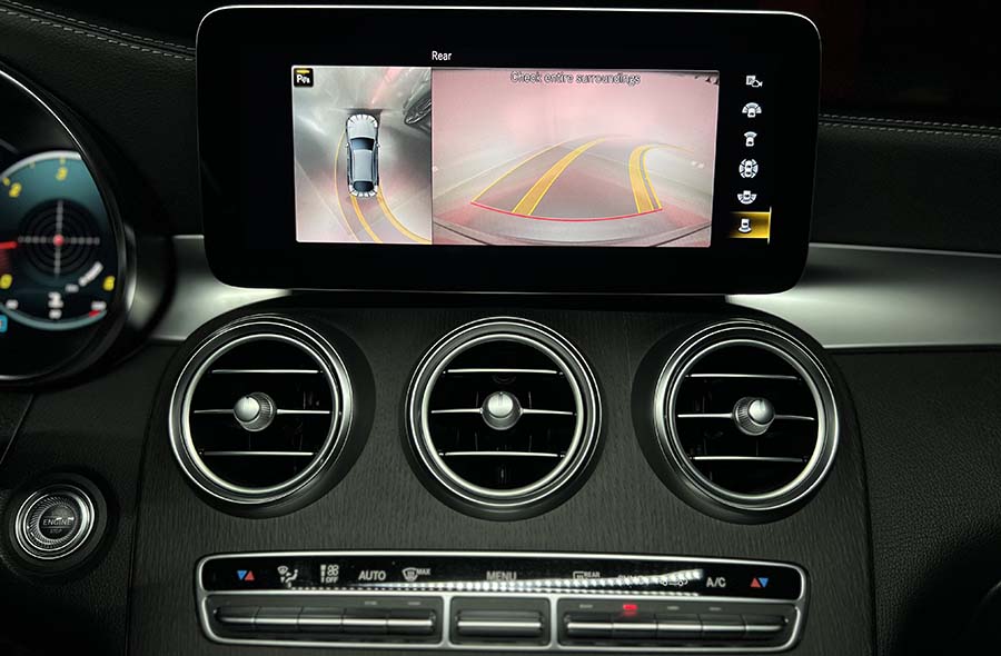 Mercedes-Benz GLC 300d COUPE 4Matic AMG Line