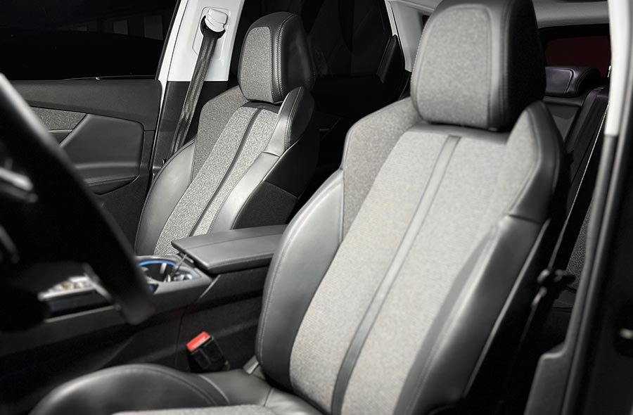 Peugeot 3008 - BlueHDi 120 EAT6 Active