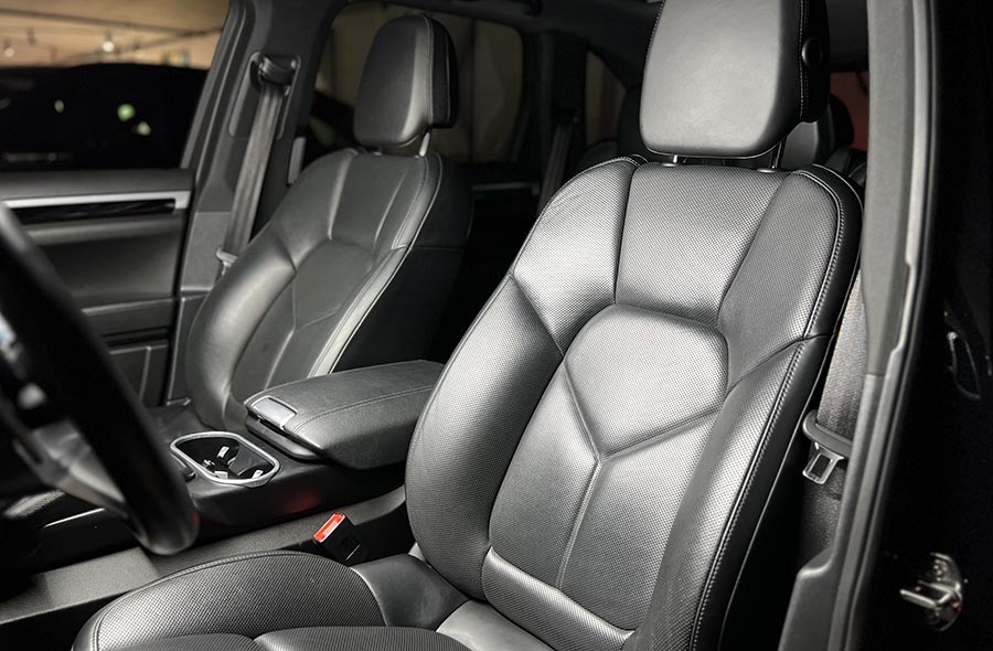 Porsche Cayenne - Diesel Tiptronic-S