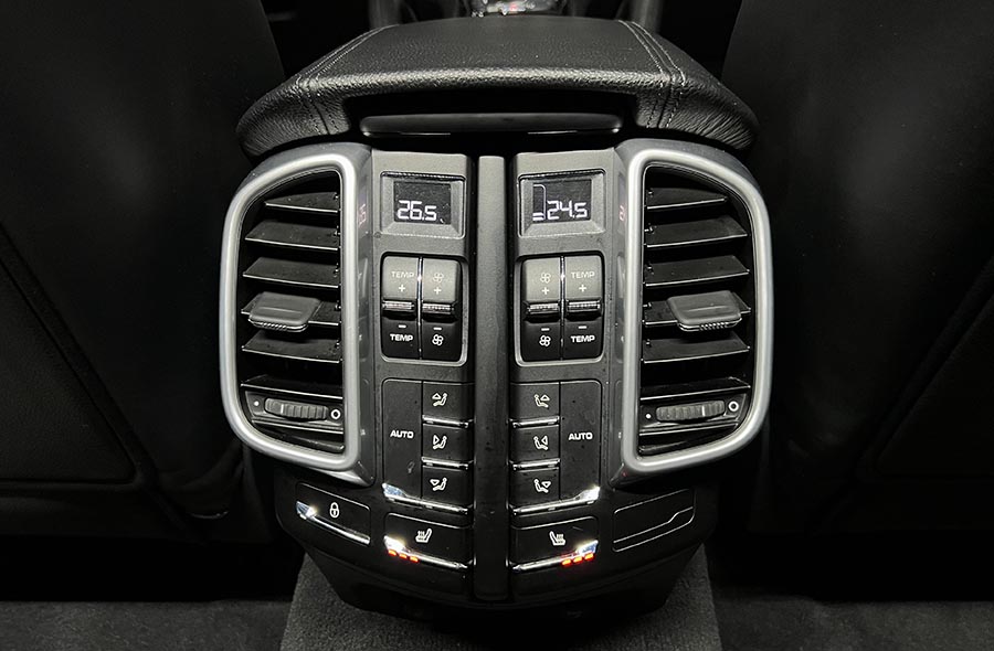 Porsche Cayenne - Diesel Tiptronic-S