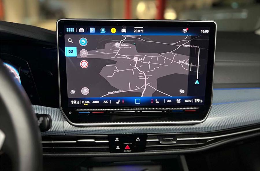 Volkswagen Golf 8 - 2.0 TDI SCR DSG Goal