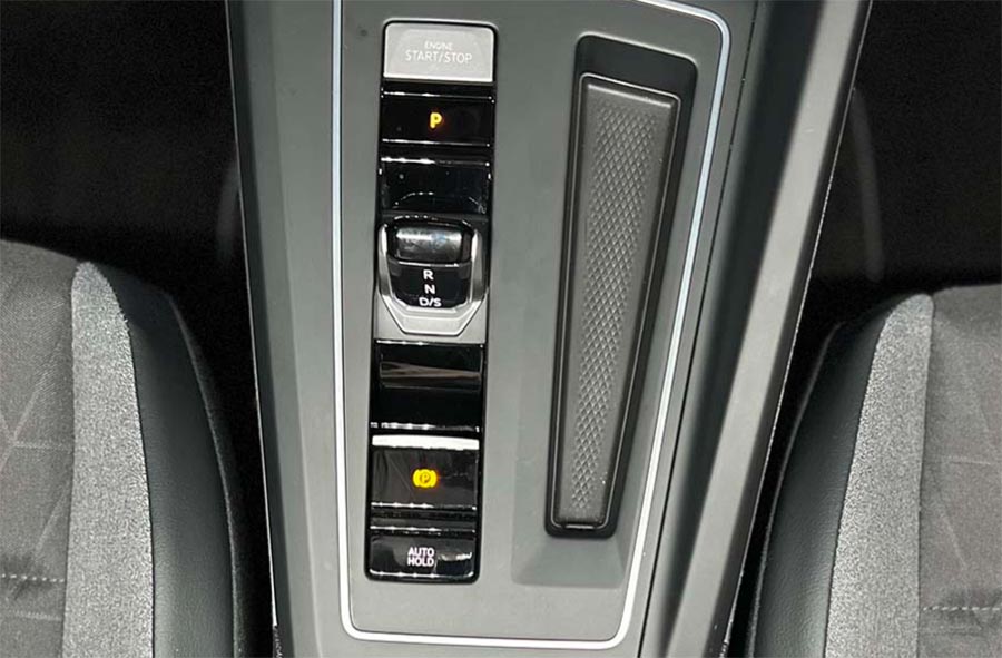 Volkswagen Golf 8 - 2.0 TDI SCR DSG Goal