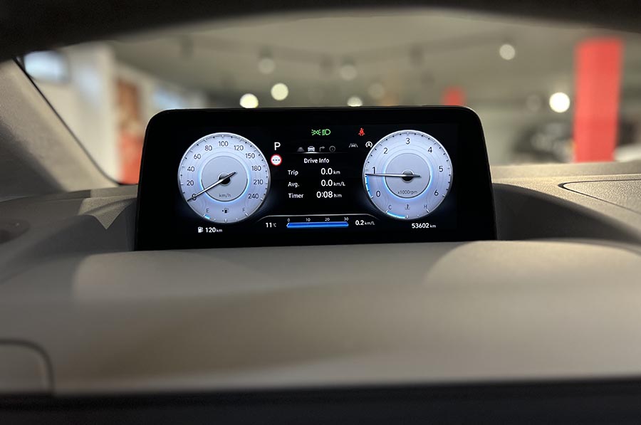 Hyndai STARIA - 2.2 CRDi Trend