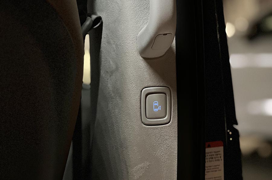 Hyndai STARIA - 2.2 CRDi Trend