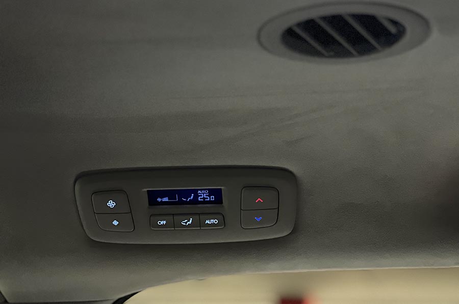 Hyndai STARIA - 2.2 CRDi Trend