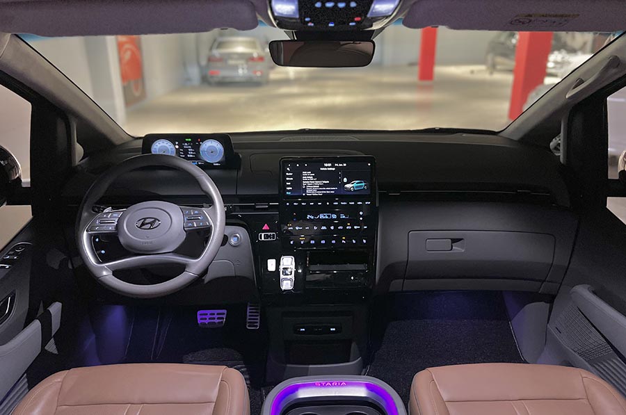 Hyndai STARIA - 2.2 CRDi Trend