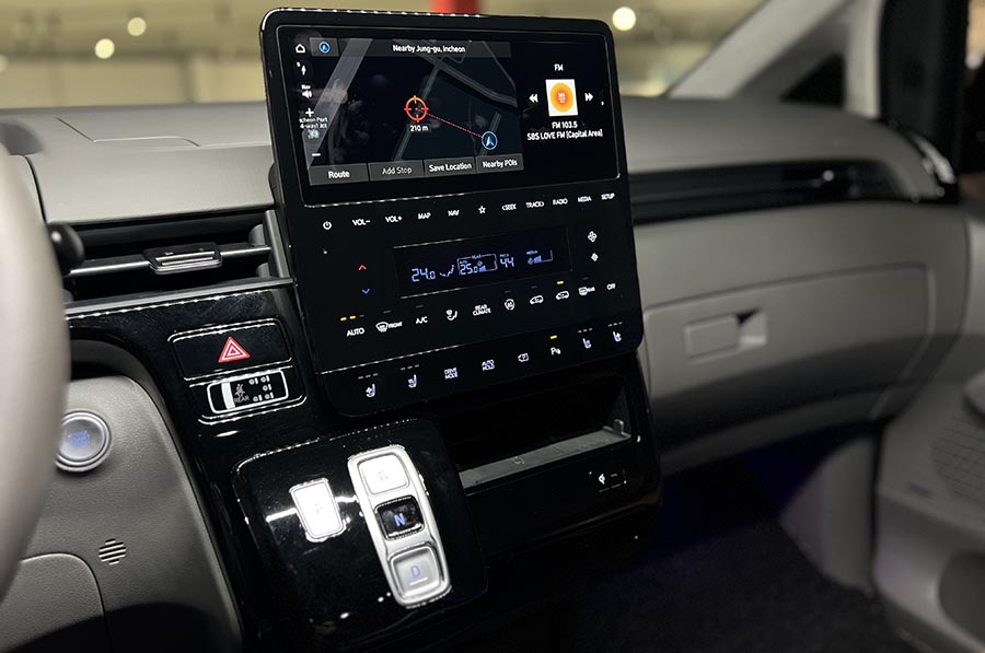 Hyndai STARIA - 2.2 CRDi Trend