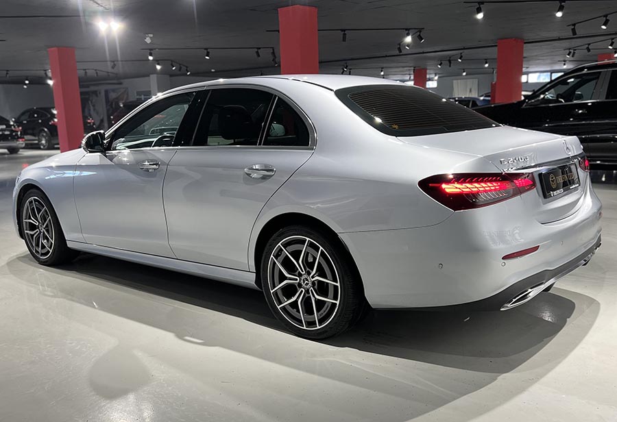 Mercedes-Benz E220d 4Matic 9G-Tronic