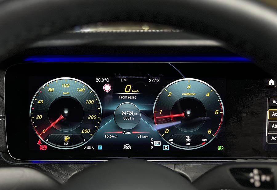 Mercedes-Benz E220d 4Matic 9G-Tronic