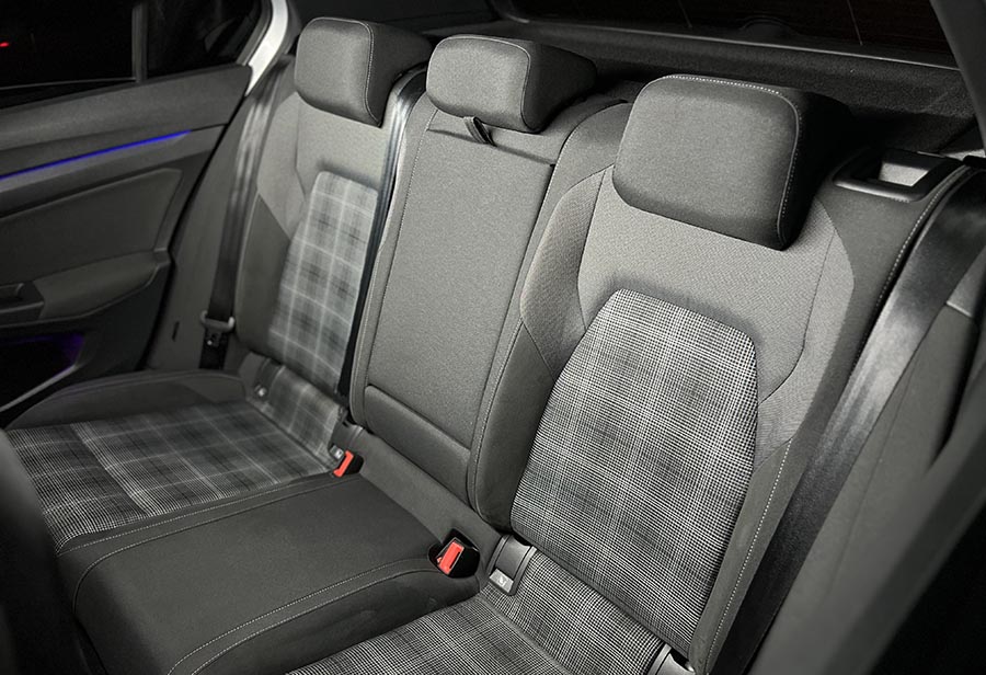 Volkswagen Golf 8 - 2.0 VW GTD