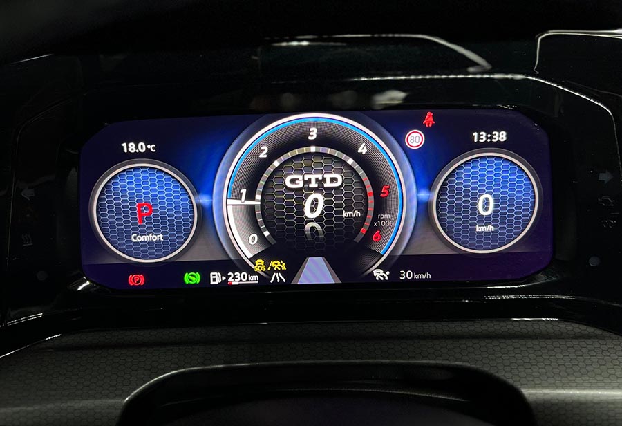 Volkswagen Golf 8 - 2.0 VW GTD