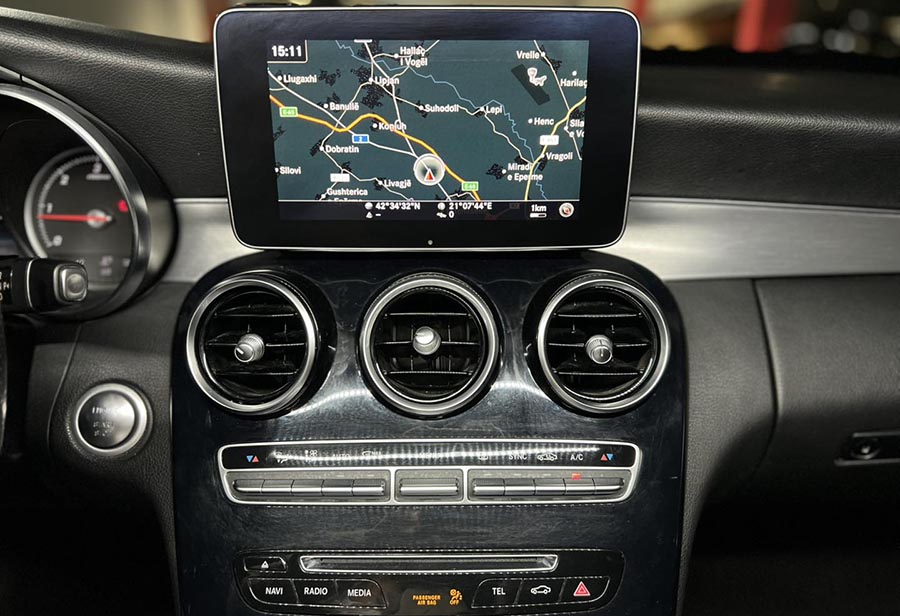Mercedes-Benz C220 d